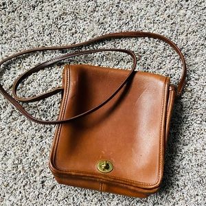 Vintage🤎 Coach compact Leather Crossbody